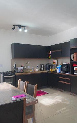 Casa à venda com 270m², 2 quartos e 2 vagasCozinha
