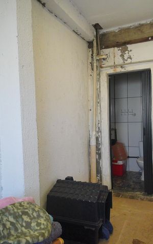 Casa à venda com 270m², 2 quartos e 2 vagasÁrea de Serviço