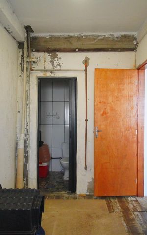 Casa à venda com 270m², 2 quartos e 2 vagasÁrea de Serviço