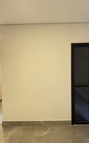 Casa à venda com 170m², 3 quartos e 2 vagas Casa à venda com 170m², 3 quartos e 2 vagasSuíte
