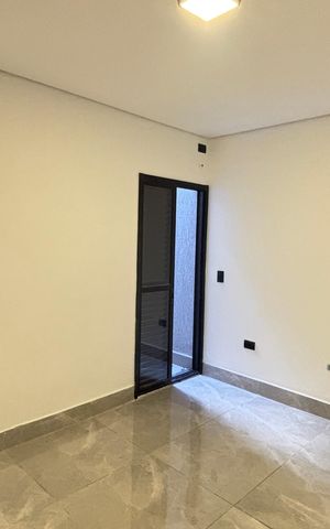 Casa à venda com 170m², 3 quartos e 2 vagas Casa à venda com 170m², 3 quartos e 2 vagasSuíte