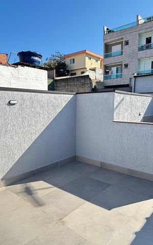 Casa à venda com 170m², 3 quartos e 2 vagas Casa à venda com 170m², 3 quartos e 2 vagasCobertura