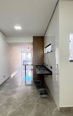 Casa à venda com 170m², 3 quartos e 2 vagas Casa à venda com 170m², 3 quartos e 2 vagasCobertura - Churrasqueira