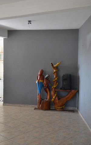 Casa à venda com 160m², 2 quartos e 2 vagasGaragem