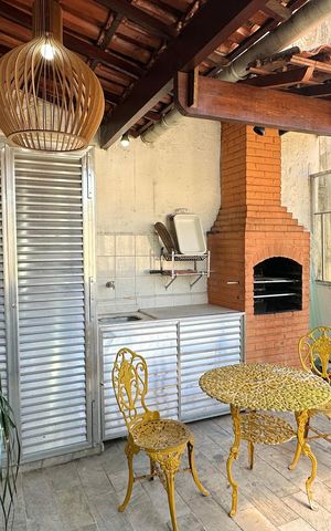 Apartamento à venda com 180m², 3 quartos e sem vaga Apartamento à venda com 180m², 3 quartos e sem vagaArea externa