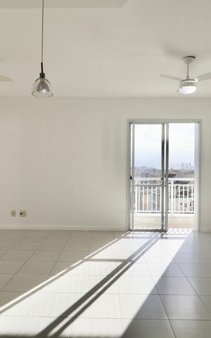Apartamento para alugar com 129m², 3 quartos e 2 vagas Apartamento para alugar com 129m², 3 quartos e 2 vagasSala