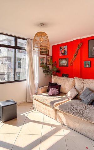 Apartamento à venda com 76m², 2 quartos e 1 vaga Apartamento à venda com 76m², 2 quartos e 1 vagaSala