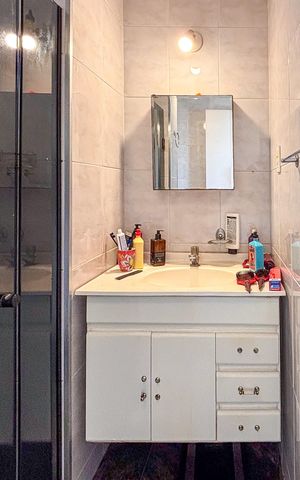 Apartamento à venda com 76m², 2 quartos e 1 vaga Apartamento à venda com 76m², 2 quartos e 1 vagaBanheiro