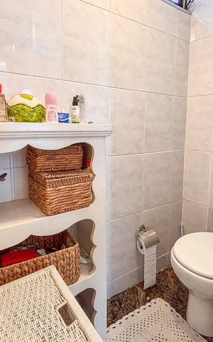 Apartamento à venda com 76m², 2 quartos e 1 vaga Apartamento à venda com 76m², 2 quartos e 1 vagaBanheiro