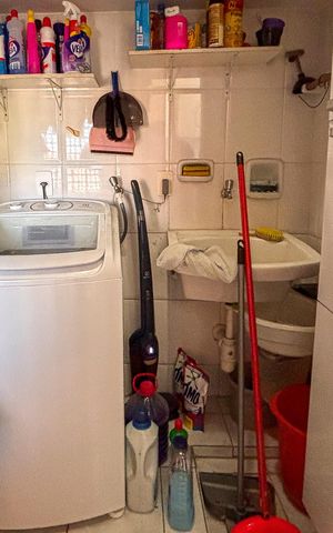 Apartamento à venda com 76m², 2 quartos e 1 vaga Apartamento à venda com 76m², 2 quartos e 1 vagaÁrea de Serviço