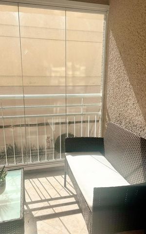 Apartamento à venda com 65m², 3 quartos e 1 vaga Apartamento à venda com 65m², 3 quartos e 1 vagaVaranda