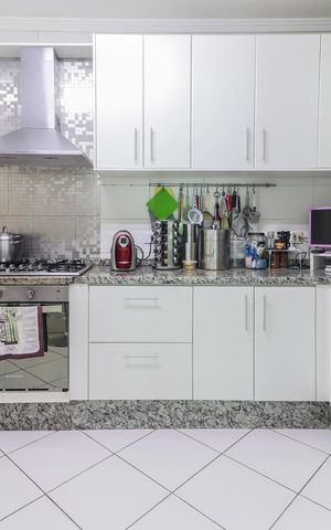 Casa de condomínio à venda com 180m², 3 quartos e 2 vagas Casa de condomínio à venda com 180m², 3 quartos e 2 vagasCozinha