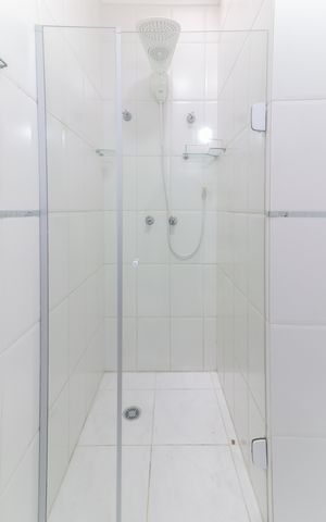 Casa de condomínio à venda com 180m², 3 quartos e 2 vagas Casa de condomínio à venda com 180m², 3 quartos e 2 vagasBanheiro da Suíte 1