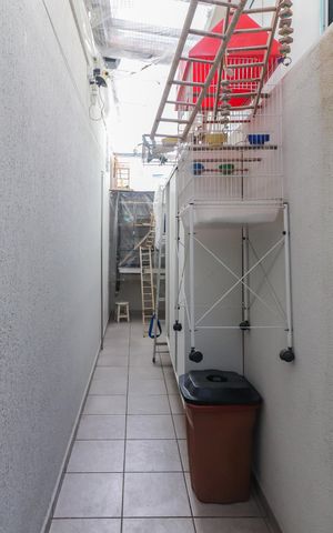 Casa de condomínio à venda com 180m², 3 quartos e 2 vagas Casa de condomínio à venda com 180m², 3 quartos e 2 vagasÁrea de Serviço