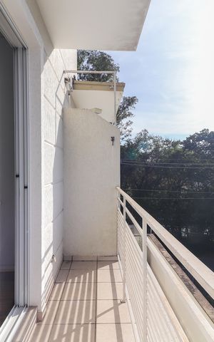 Casa de condomínio à venda com 180m², 3 quartos e 2 vagas Casa de condomínio à venda com 180m², 3 quartos e 2 vagasVaranda Suíte 03