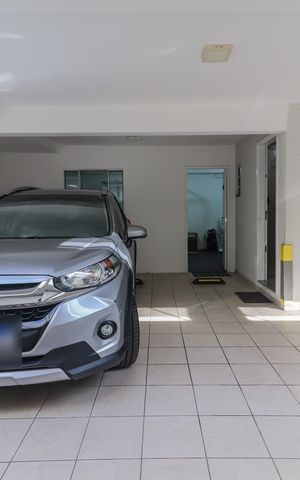 Casa de condomínio à venda com 180m², 3 quartos e 2 vagas Casa de condomínio à venda com 180m², 3 quartos e 2 vagasGaragem