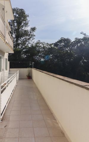 Casa de condomínio à venda com 180m², 3 quartos e 2 vagas Casa de condomínio à venda com 180m², 3 quartos e 2 vagasÁrea comum
