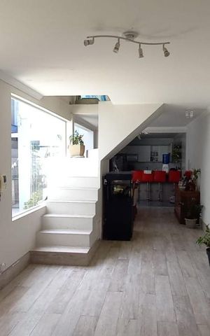 Casa à venda com 160m², 4 quartos e 4 vagas