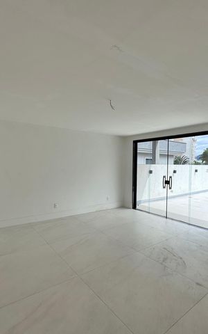 Apartamento à venda com 660m², 5 quartos e 3 vagas Apartamento à venda com 660m², 5 quartos e 3 vagasSuíte 1 Master