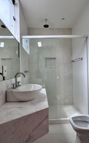 Apartamento à venda com 660m², 5 quartos e 3 vagas Apartamento à venda com 660m², 5 quartos e 3 vagasSuíte 2 - Banheiro