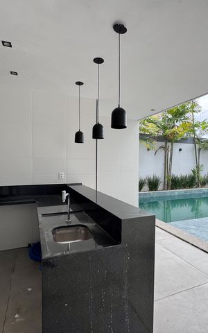 Apartamento à venda com 660m², 5 quartos e 3 vagas Apartamento à venda com 660m², 5 quartos e 3 vagasÁrea externa