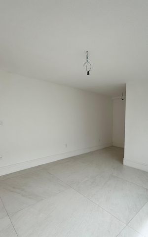 Apartamento à venda com 660m², 5 quartos e 3 vagas Apartamento à venda com 660m², 5 quartos e 3 vagasSuíte 4