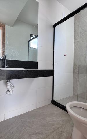 Apartamento à venda com 660m², 5 quartos e 3 vagas Apartamento à venda com 660m², 5 quartos e 3 vagasÁrea comum - Salão banheiro