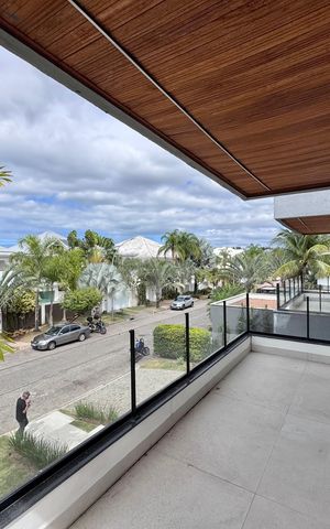 Apartamento à venda com 660m², 5 quartos e 3 vagas Apartamento à venda com 660m², 5 quartos e 3 vagasSuíte 2 - Varanda