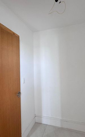 Apartamento à venda com 660m², 5 quartos e 3 vagas Apartamento à venda com 660m², 5 quartos e 3 vagasSuíte 2 - Closet