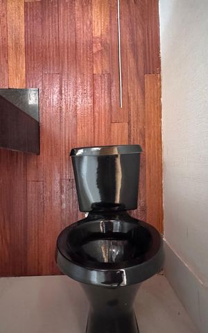 Apartamento à venda com 660m², 5 quartos e 3 vagas Apartamento à venda com 660m², 5 quartos e 3 vagasLavabo