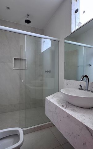 Apartamento à venda com 660m², 5 quartos e 3 vagas Apartamento à venda com 660m², 5 quartos e 3 vagasSuíte 3 - Banheiro