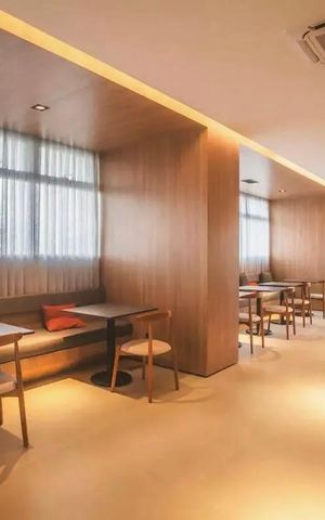 Studio para alugar com 25m², 1 quarto e sem vaga Studio para alugar com 25m², 1 quarto e sem vagaÁrea comum - Salão de festas