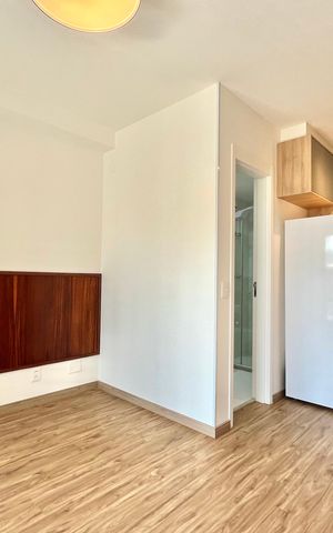 Studio para alugar com 25m², 1 quarto e sem vaga Studio para alugar com 25m², 1 quarto e sem vagaSala/Quarto