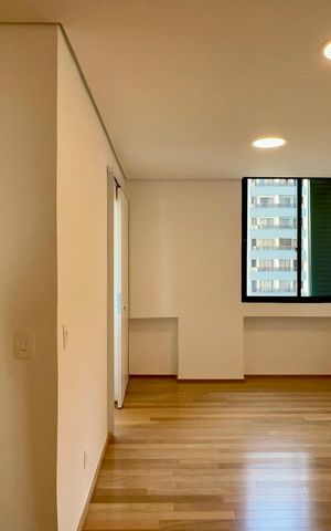 Apartamento à venda com 134m², 3 quartos e 2 vagas Apartamento à venda com 134m², 3 quartos e 2 vagasSuíte 2