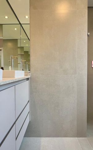 Apartamento à venda com 134m², 3 quartos e 2 vagas Apartamento à venda com 134m², 3 quartos e 2 vagasBanheiro da Suíte 2