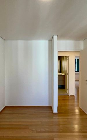 Apartamento à venda com 134m², 3 quartos e 2 vagas Apartamento à venda com 134m², 3 quartos e 2 vagasQuarto
