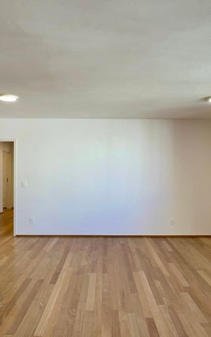Apartamento à venda com 134m², 3 quartos e 2 vagas Apartamento à venda com 134m², 3 quartos e 2 vagasSala