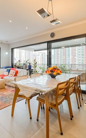 Apartamento à venda com 91m², 2 quartos e 1 vaga Apartamento à venda com 91m², 2 quartos e 1 vagaSala