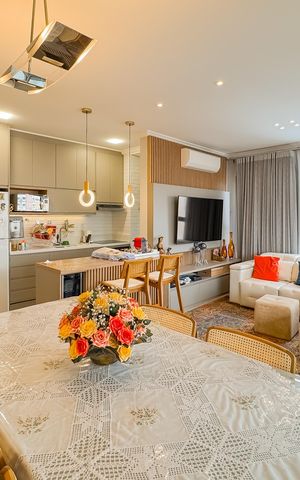 Apartamento à venda com 91m², 2 quartos e 1 vaga Apartamento à venda com 91m², 2 quartos e 1 vagaSala