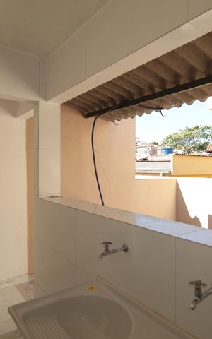 Casa para alugar com 60m², 2 quartos e 1 vagaÁrea de Serviço
