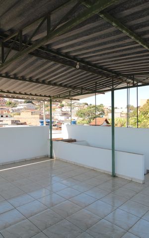 Casa para alugar com 60m², 2 quartos e 1 vagaTerraço
