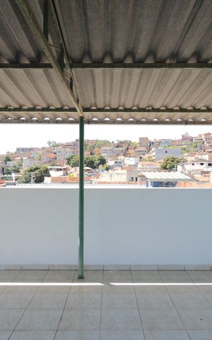 Casa para alugar com 60m², 2 quartos e 1 vagaTerraço
