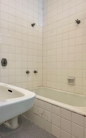 Apartamento à venda com 100m², 4 quartos e 1 vaga Apartamento à venda com 100m², 4 quartos e 1 vagaBanheiro