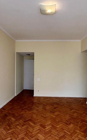 Apartamento à venda com 100m², 4 quartos e 1 vaga Apartamento à venda com 100m², 4 quartos e 1 vagaSala