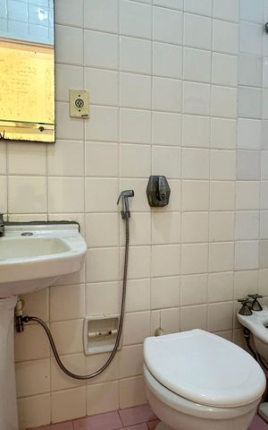 Apartamento à venda com 100m², 4 quartos e 1 vaga Apartamento à venda com 100m², 4 quartos e 1 vagaBanheiro 2