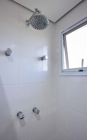 Apartamento para alugar com 113m², 3 quartos e 2 vagasChuveiro do Banheiro