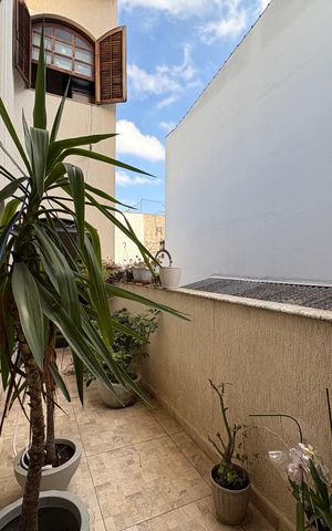 Casa à venda com 350m², 3 quartos e 4 vagas Casa à venda com 350m², 3 quartos e 4 vagasJardim de inverno