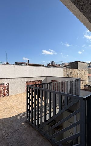 Casa à venda com 350m², 3 quartos e 4 vagas Casa à venda com 350m², 3 quartos e 4 vagasVaranda Quarto 2