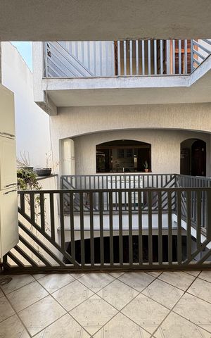 Casa à venda com 350m², 3 quartos e 4 vagas Casa à venda com 350m², 3 quartos e 4 vagasLavanderia