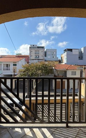 Casa à venda com 350m², 3 quartos e 4 vagas Casa à venda com 350m², 3 quartos e 4 vagasSacada Suíte